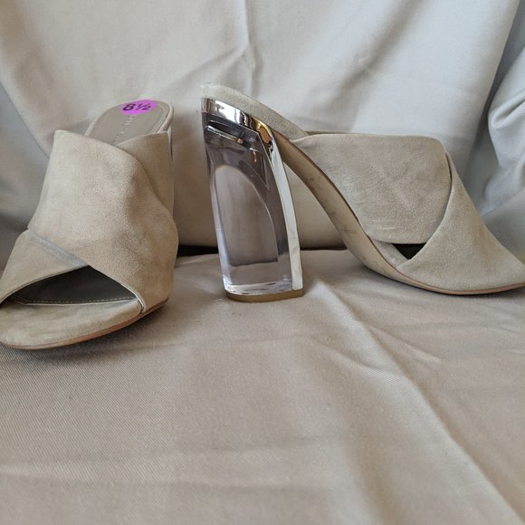 New Kendall + Kylie beige suede sandals size 8.5 with Acrylic Heel - Picture 5 of 7